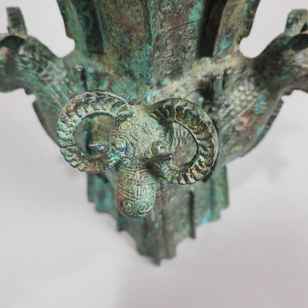 （Four Sheep Vase）Antique metal decorations, Chinese style gifts, office collections, private collections