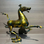 （The Horse Racing the Flying Horse）Horse statue, Eastern style decoration, animal statue, meeting room decoration item, golden horse