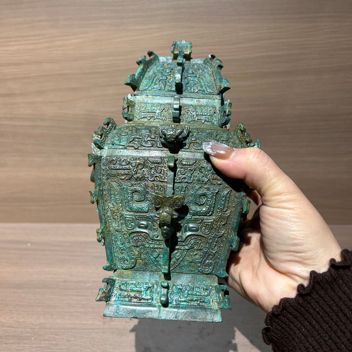 (Chime Vase) Metal decorative item - Oriental table decoration - Antique style collectible