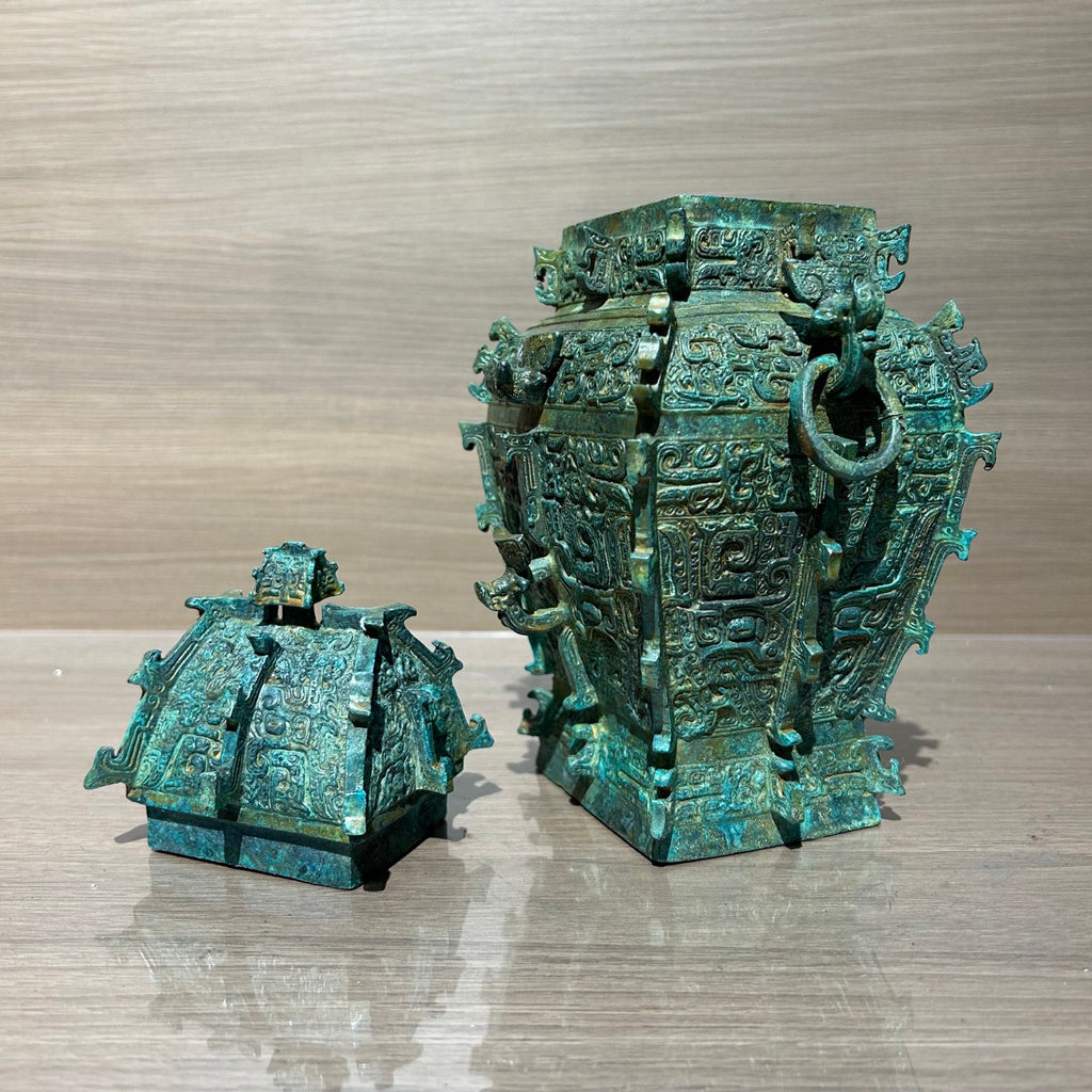 (Chime Vase) Metal decorative item - Oriental table decoration - Antique style collectible