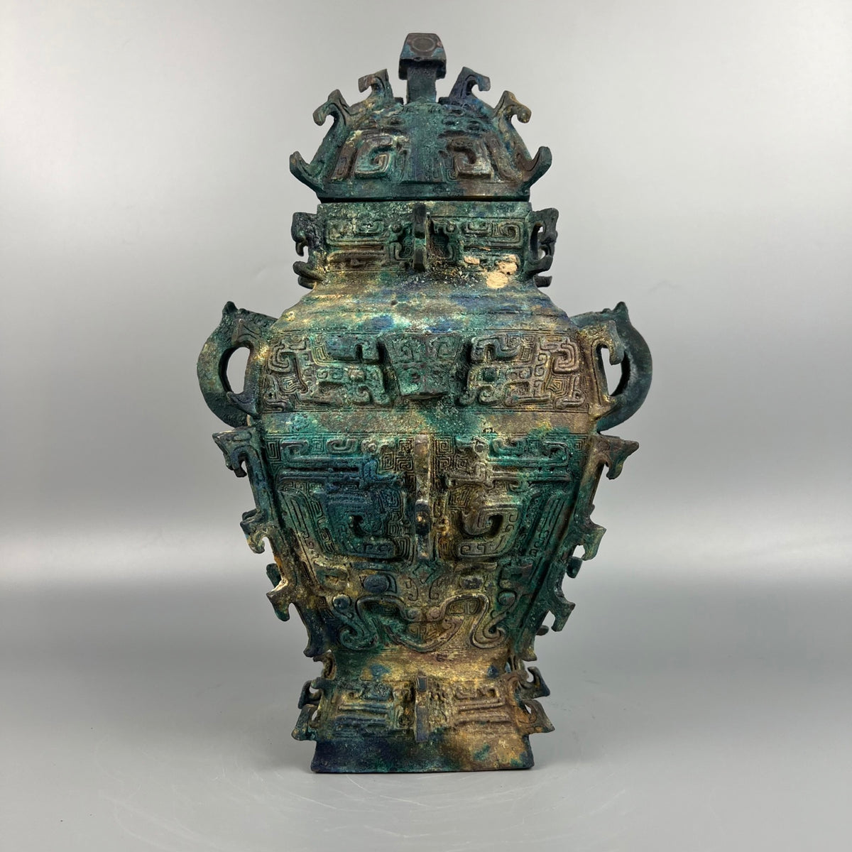 (Chime Vase) Metal decorative item - Oriental table decoration - Antique style collectible