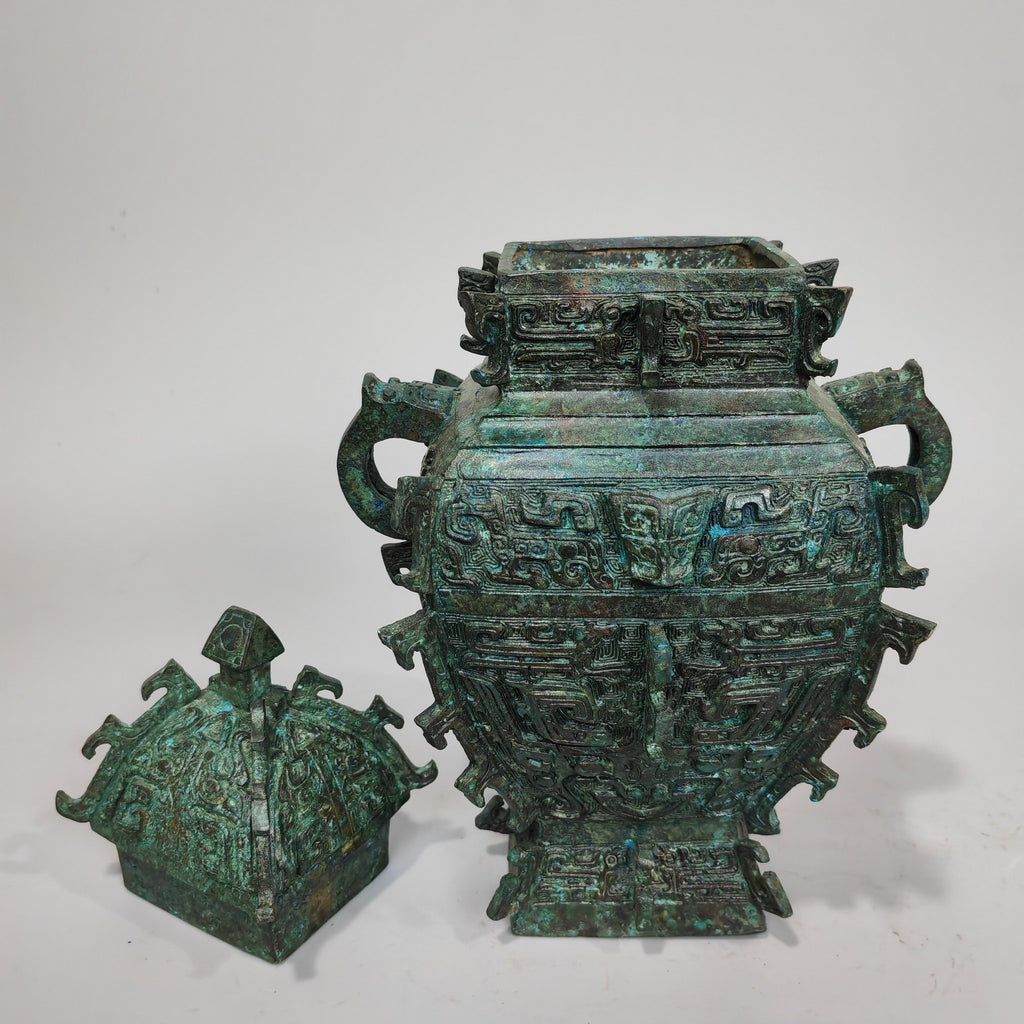 (Chime Vase) Metal decorative item - Oriental table decoration - Antique style collectible