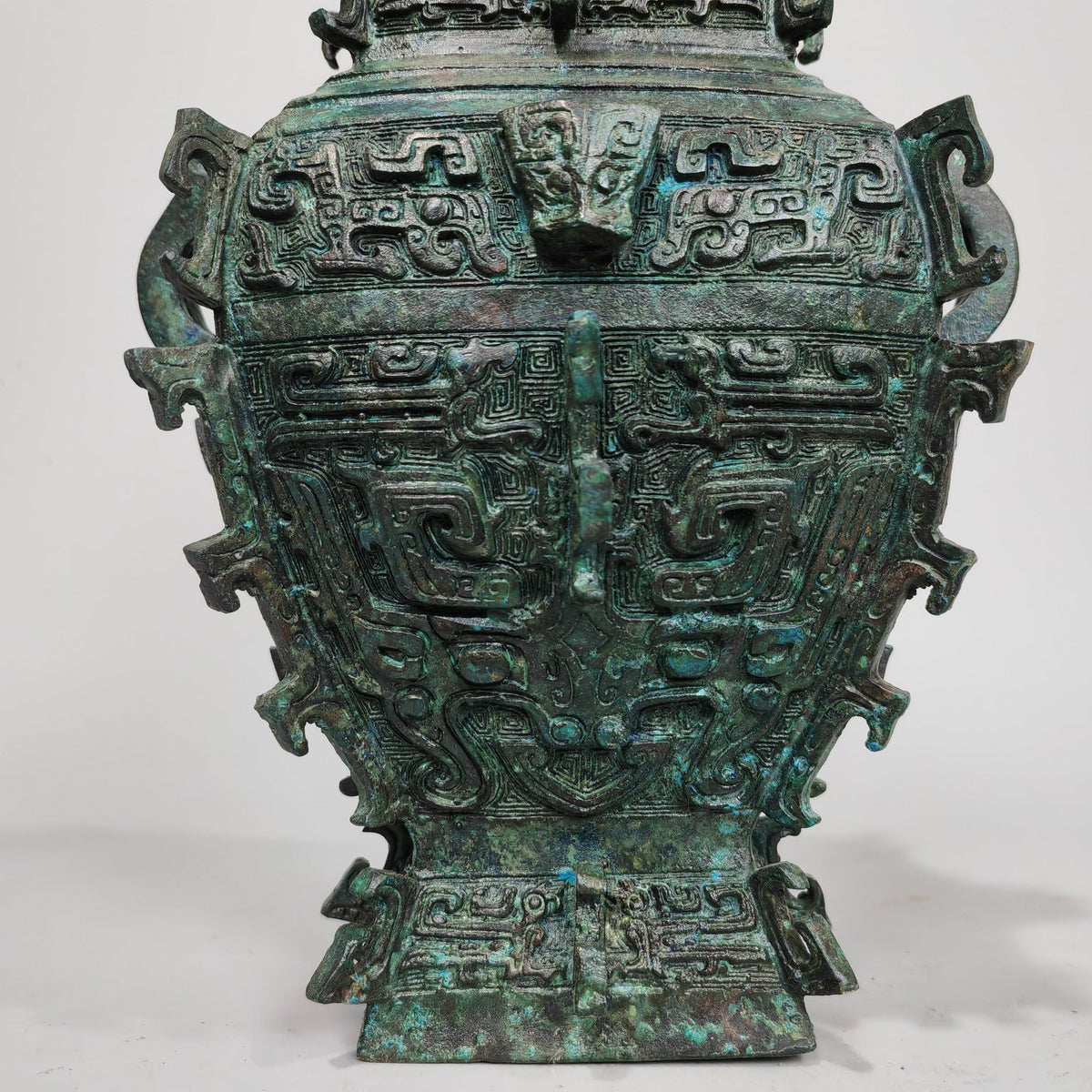 (Chime Vase) Metal decorative item - Oriental table decoration - Antique style collectible